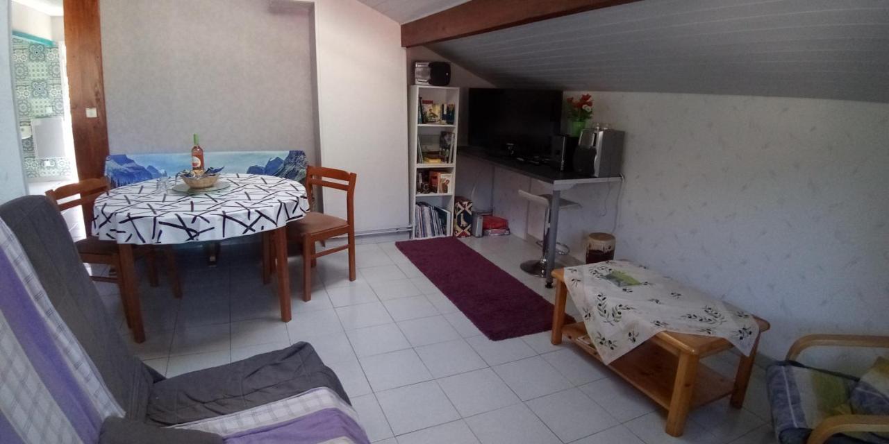 Zimmer Mit Fruehstueck Challes les Eaux Bagian luar foto
